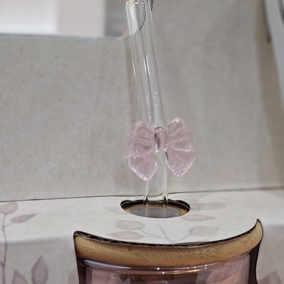 Viral Bow Tumblers with Straws - NWT, Coquette, Bow, Pink - Picture 3 of 5